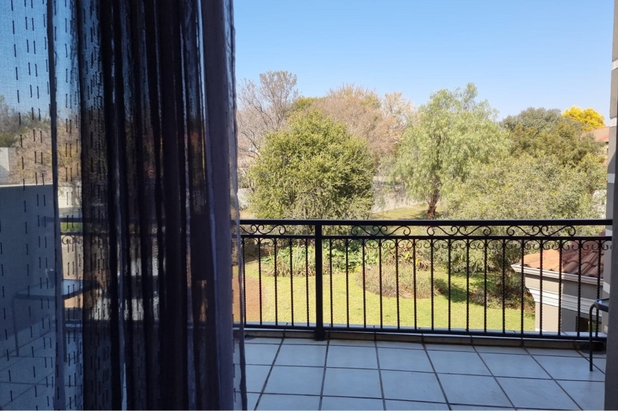3 Bedroom Property for Sale in WestLake Country Safari Estate North West